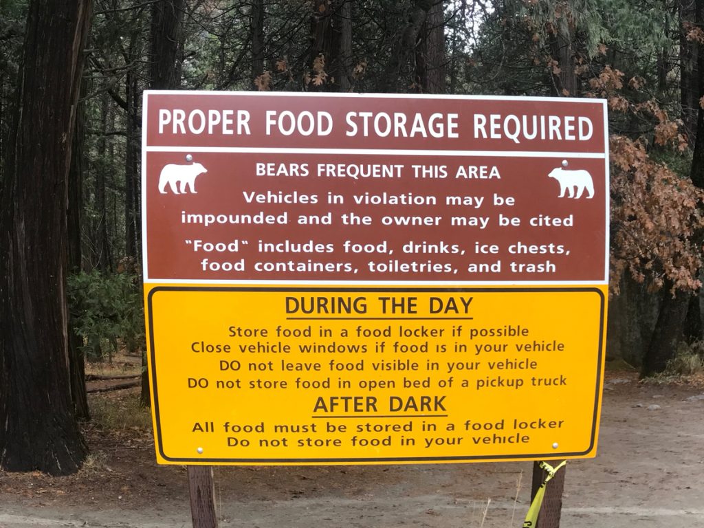 Warning signs for bears in National Parks